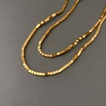 [ 30個 ] ヘマタイト 2 × 2mm キューブ ビーズ [ ゴールド ] 四角 赤鉄鉱 天然石 鉱石 ビーズ スペーサー パーツ メタル st1229323