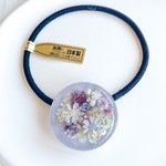 ❁お花のラウンド❁ パープルグレー〔ヘアゴム  ポニーフック ブローチ〕ハンドメイド レジン かすみ草 ドライフラワー