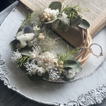 スモークツリーとユーカリとホワイトからーのリース    ドライフラワー　プリザーブドフラワー  結婚祝い　誕生日　開店祝い　引越し祝い　新築祝い　スターチス　るり玉アザミ　サマーリース　夏リース