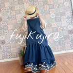 【一点物】贅沢な花刺繍とダブルガーゼのゆったりノースリーブワンピース（ネイビー・大人可愛いロング丈）