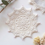 SALE❗️[Yellowのみ]15cm*ニュアンスカラー* チェコビーズの縁取り レース編み 立体模様 ドイリー コースター インテリアマット