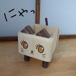 ふんばるねこさんの小物入れ