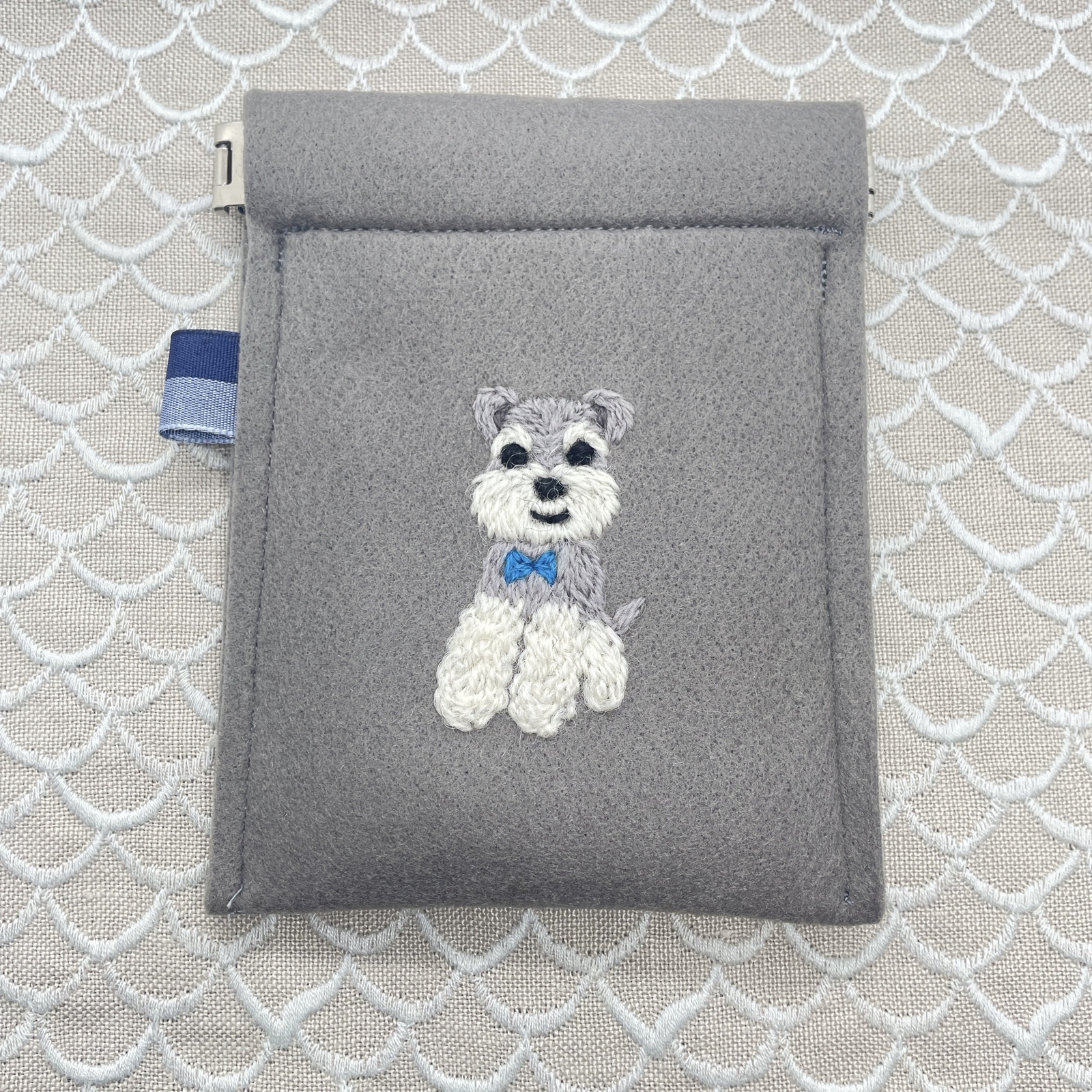 マルチーズ刺繍L字開きポーチ - mu-made. GALLERY | minne byGMOペパボ
