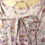 Ｌサイズ　リバティ　ピンク系　レスト・メドウのフリルブラウス
