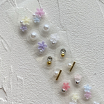 【1点物】耳つぼジュエリー 20粒 お花モチーフ 花 花びら  セラミック粒 アレルギー対応 耳ツボ ニュアンス ゴールド イヤーカフ  耳ツボジュエリー ピアス