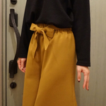 暖かいウールのガウチョパンツ