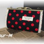 チェーン付　Ｗファスナー　20㎝　カン付き　がま口　ブラック　レッド　ドット