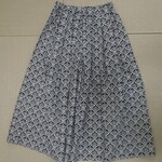 「ビッグロヴ柄」オックス生地のタック入りガウチョパンツ(モノトーン）