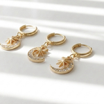 月　星　ビジュー　ゴールド フープピアス イヤリング　シンプル　キャッチレス　ワンタッチ　ニッケルフリー加工