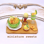 🧸NEW🧸クマさんと２色のメロンボールスイーツセット　ミニチュアフード　ミニチュアスイーツ　フェイクフード