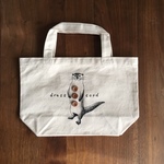 ◉再販◉ミニトートバッグ：おしゃれカワウソ（木製ボタン）