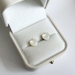 白蝶貝のハートピアス/金具変更可〈14kgf  K10  K18〉
