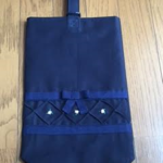 お受験　ピンクの花の手刺繍　 紺色のシューズバッグ 