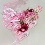 【プリザーブドフラワー／グランドピアノシリーズ】ピンクの薔薇と小花の美しい旋律【リボンラッピング付