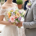 【結婚式・前撮りに】本物の花に負けない！ひまわり 向日葵 胡蝶蘭ブーケ 造花 別料金でブートニア付き可能 ウェディング装飾に◎夏に