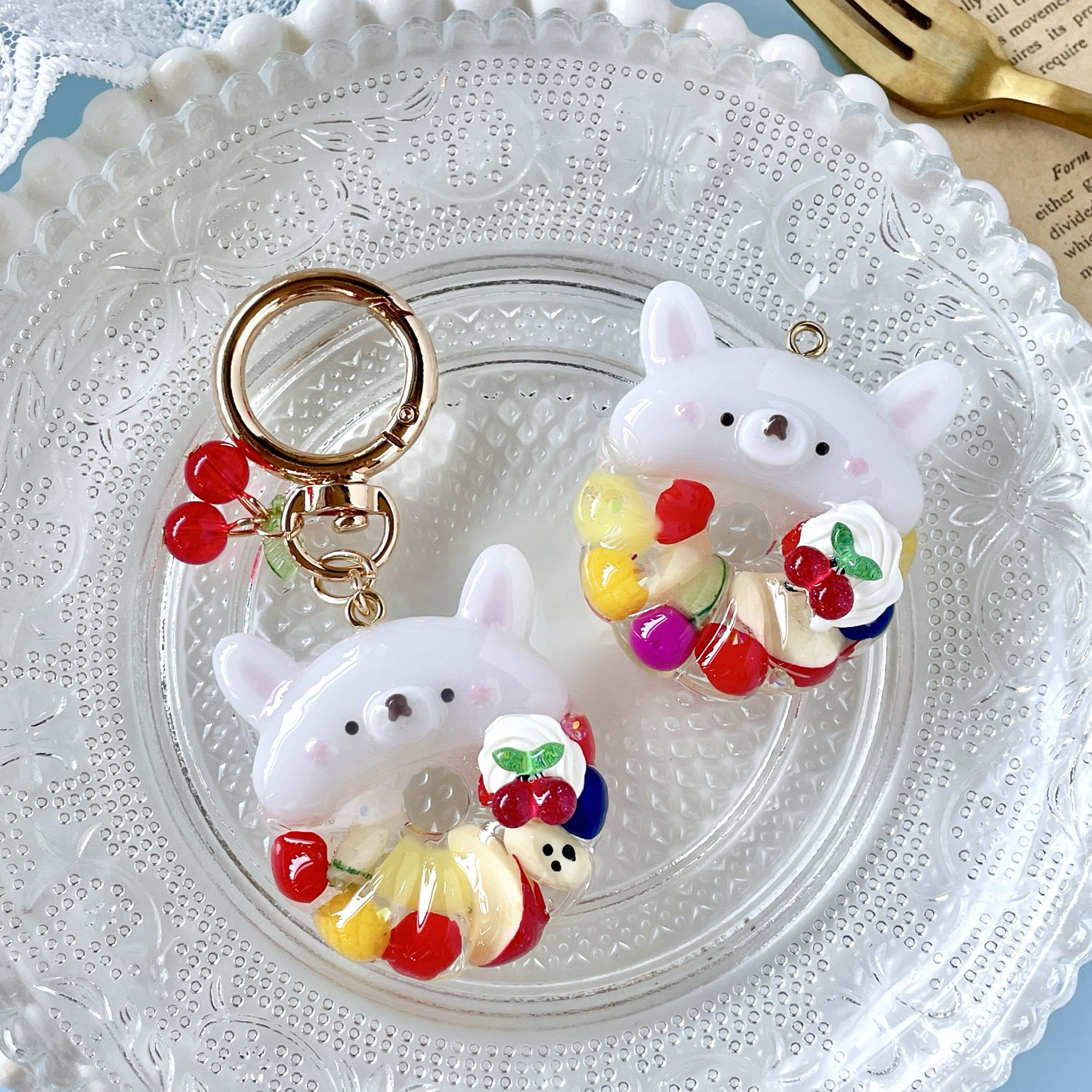 推しカラー🩷ピンクのチョコレートボックスのレジンキーホルダー