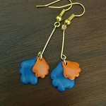 陶器の揺れるピアス