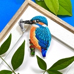 【受注製作】ぽっちゃりカワセミの刺繍ブローチ