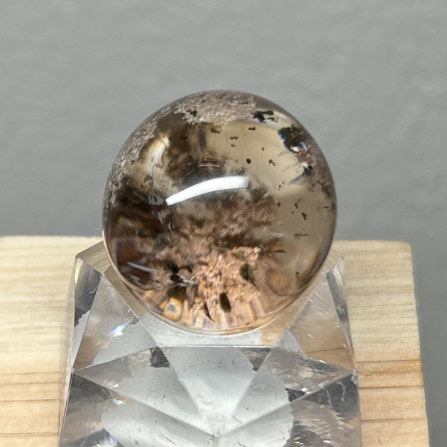 高品質 本翡翠彫刻虎 ひとつ穴あき 天然石 翡翠彫刻ペンダントトップ