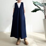 スウェット素材　VカットAラインジャンパースカート（Navy）