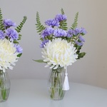 涼やか白菊と紫の仏花《ずっと咲いてる》花瓶アレンジ（人工水入り）アーティフィシャルフラワー