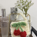チェリーバッグチャーム🍒　イヤホンケース　小物ケース　チェリー柄 バッグチャーム イヤホンケース 小物入れ プレゼント