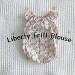 犬服　Libertyフリルブラウス
