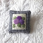 紫陽花 パッチワークミニクッション手刺繍ブローチ