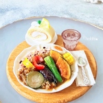 雑穀米の夏野菜カレー‪(レモンロールケーキ付)