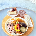 雑穀米の夏野菜カレー(チーズケーキ付き)