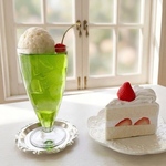 《送料無料》2点セット　メロンクリームソーダ　ショートケーキ　リアルサイズ　フェイクスイーツ　食品サンプル　昭和レトロ　純喫茶