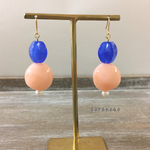 ヴィンテージ風ブルーとピンクの大ぶりピアス