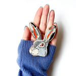 【ビーズ刺繍】うさぎのブローチ
