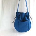 やわらか帆布の巾着ショルダーバッグ　　blue
