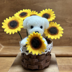 マルチーズちゃんとひまわり🌻