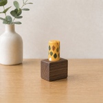 無垢のシンプル印鑑スタンド【ウォールナット】シャチハタ キャップレス9対応 スティックノリ 印鑑立て シャチハタ