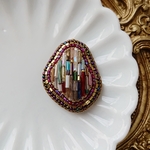 レトロカラフルないびつブローチ/一点物/ヴィンテージ/ビーズ刺繍/アクセサリー 