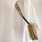 肩に優しい♡　幅広ショルダーストラップ（エルクベージュ）　スマホストラップ／ショルダーストラップ／肩紐