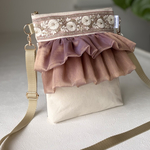 【完成品限定販売】＼ガラスのように透き通るフリルに刺繍リボンが美しい♡長財布も入るフリルショルダー／
