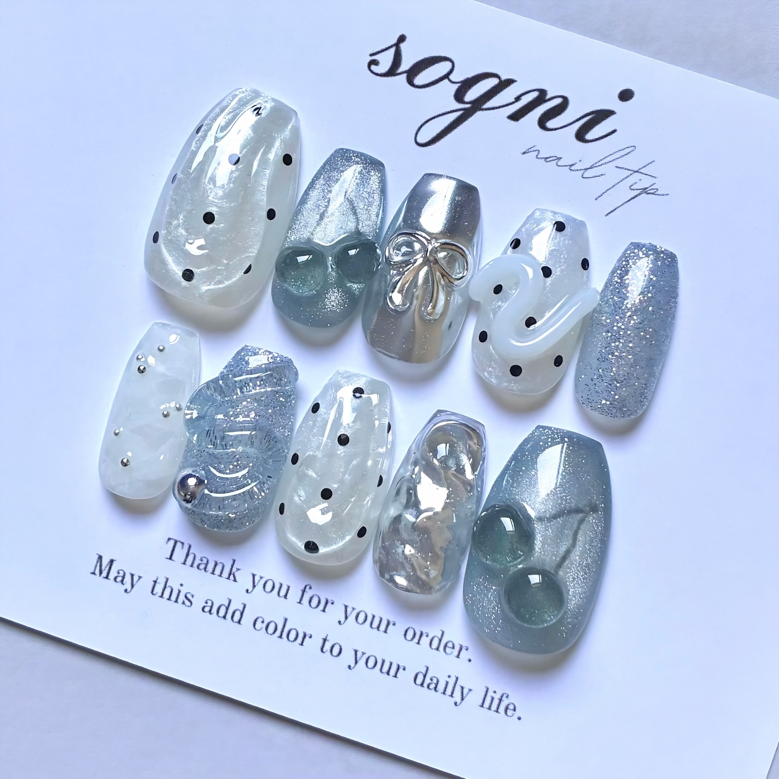No.45 ネイルチップ monotone × 落書き - SOGNI_NAIL
