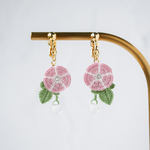 朝露に濡れるピンク朝顔のピアス／イヤリング　｜受注制作｜浴衣に合わせて｜夏の花｜贈り物｜四季折々