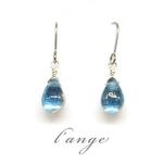深海の雫　純チタンピアス　ブルー　金属アレルギー対応　小ぶり ティアドロップ　 ayh168