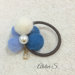 冬☃モコモコぬくぬく羊毛フェルトボールのヘアゴム(ブルー系)