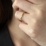 【日本製】華奢リング 重ね付け シンプル ニッケルフリー　ゴールド／Mellow Wave Ring（メロウ ウェーブ リング）