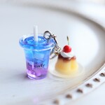 紫陽花ドリンクと選べるスイーツのチャーム