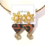ヴィンテージフラワーのヒョウ柄ピアス＊