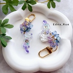 💜紫陽花猫ちゃん💙キーホルダー/レジン/ねこ/ネコ/手染めビーズ
