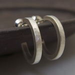 フープピアス【silver】両耳用2つセット　つちめ/シンプル/シルバー950/マット/付けっぱなし/メンズピアス