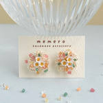 花とビーズのピアス/イヤリング (カラフル)