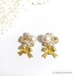 キラキラリボンのビジューピアス